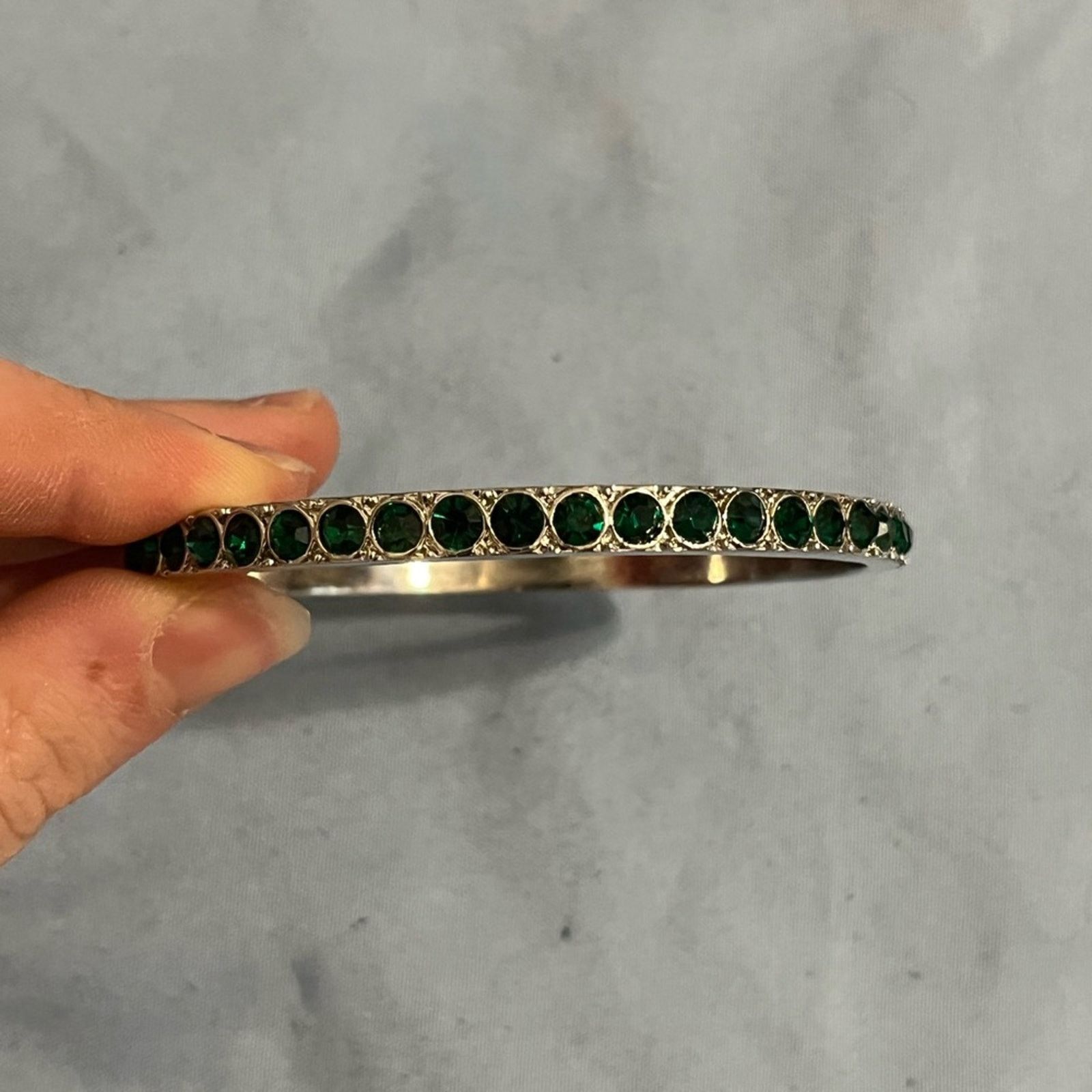 Other NWOT Crystal Emerald Bangle Bracelet Size ONE SIZE - 2 Thumbnail