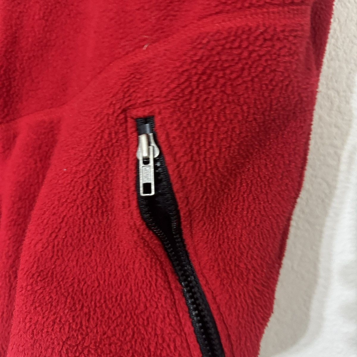Other Vintage The North Face Red Deep Pile Fleece Vest M In Men’s Size US M / EU 48-50 / 2 - 4 Thumbnail