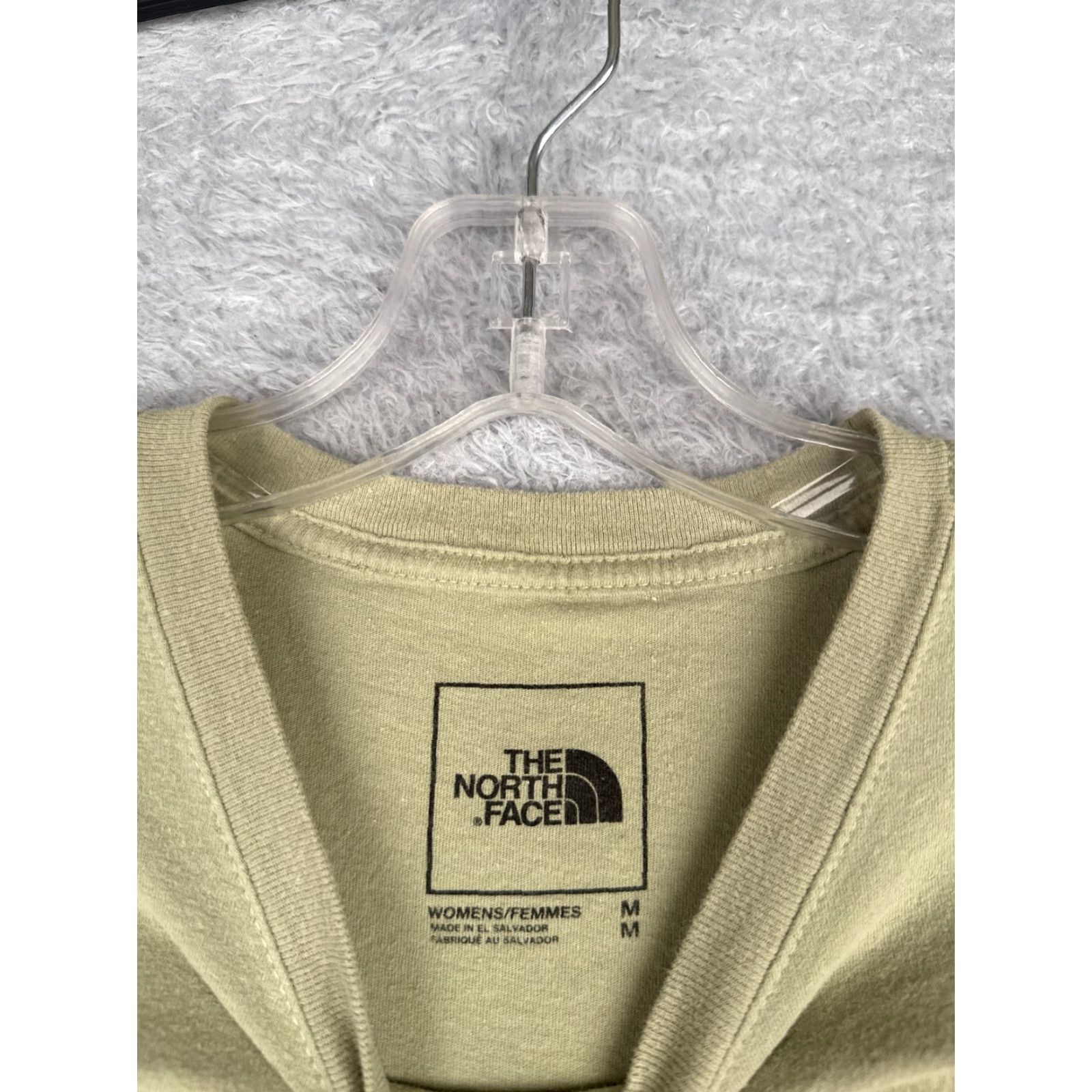 The North Face The North Face Shirt Women Medium Green Short Sleeve Crew Neck Cotton Hike Camp Size M / US 6-8 / IT 42-44 - 7 Thumbnail