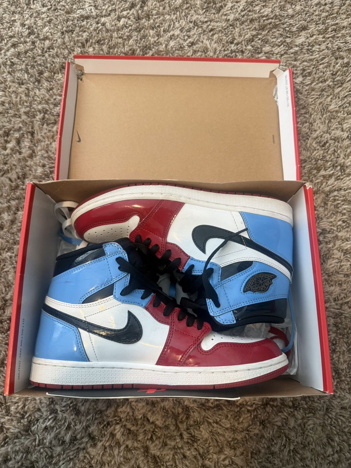 Jordan Brand Jordan 1 Retro High OG “Fearless”. Size US 8 / EU 41 - 3 Thumbnail