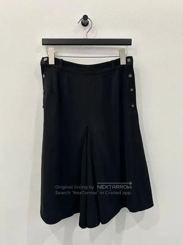 Chanel Chanel Black Wool Women's Shorts . Size 23" - 1 Thumbnail