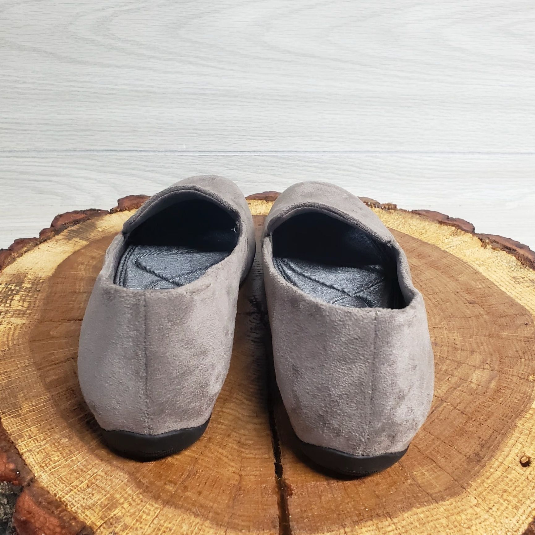 Vintage VINTAGE BareTraps Janine Gray Flats Loafers Slip On Round Toe Adult Women 8M Black Casual Workwear Womens Size US 8 / IT 38 - 4 Thumbnail