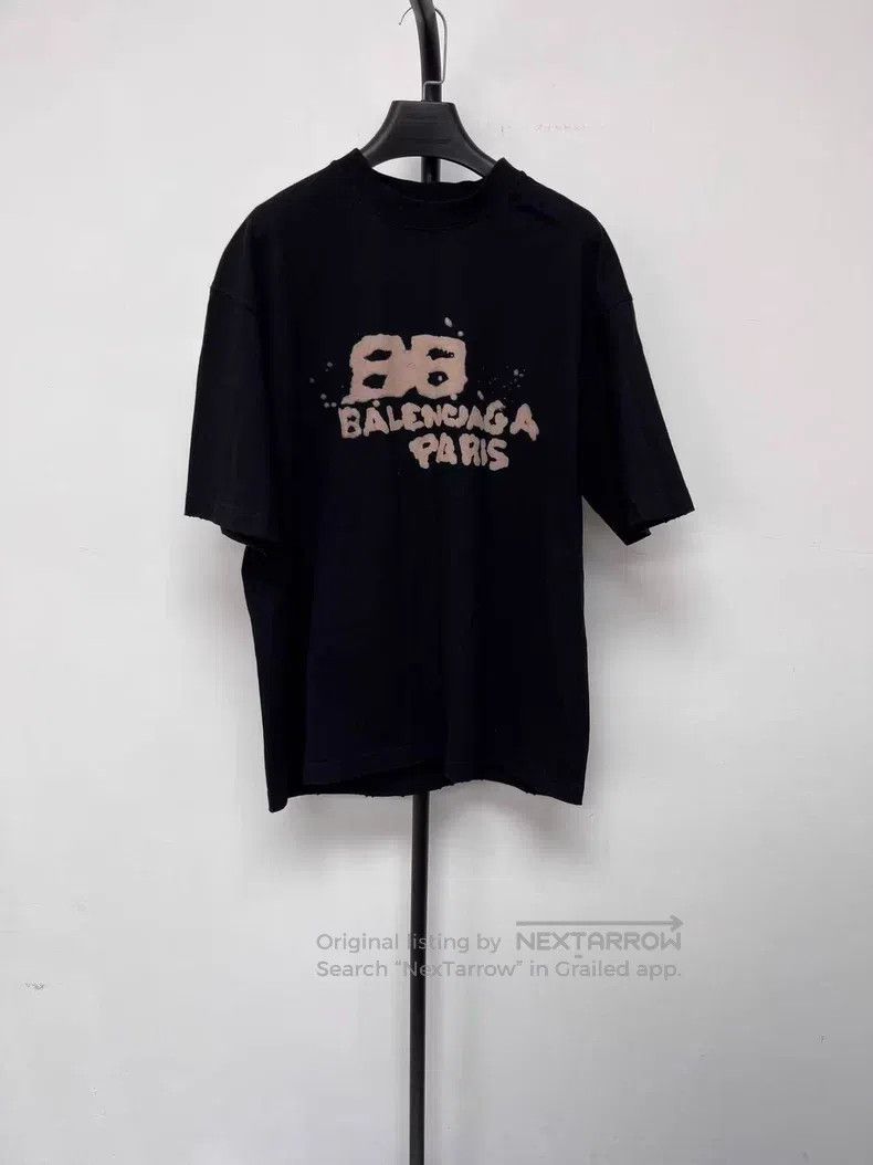 Balenciaga Balenciaga Letter Printed Round Neck Short Sleeve T-Shirt Size US S / EU 44-46 / 1 - 1 Thumbnail