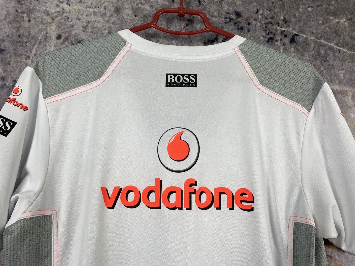 Malcolm McLaren × Mercedes-Benz Women’s Vodafone McLaren Mercedes T-Shirt Button Size XL Size XL / US 12-14 / IT 48-50 - 12 Thumbnail