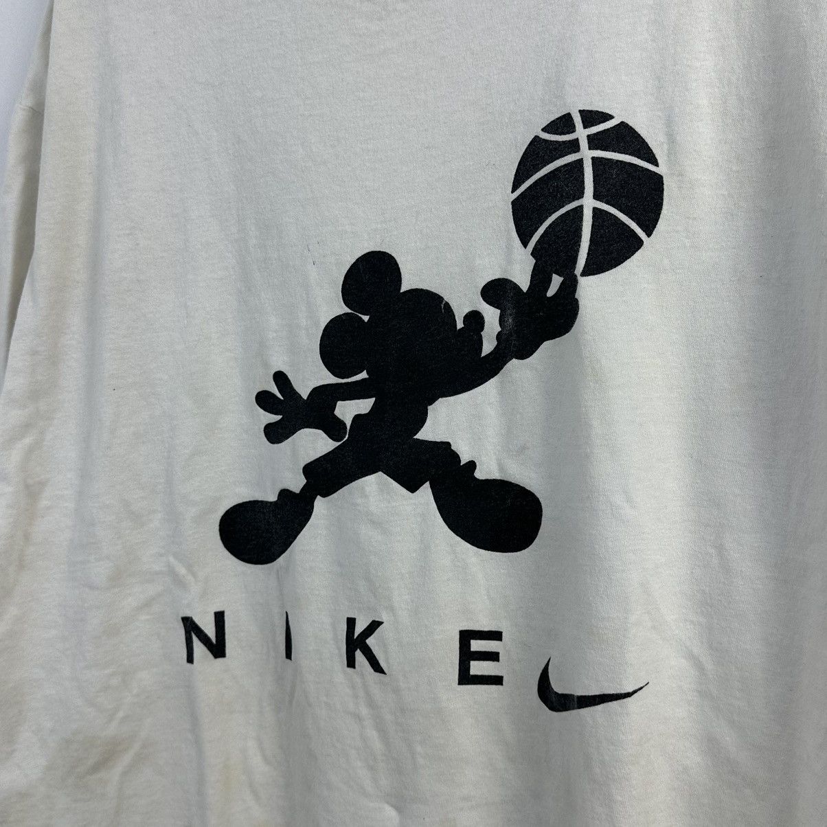 Disney Vintage Mickie Mouse T Shirt XL Size US XL / EU 56 / 4 - 1 Thumbnail