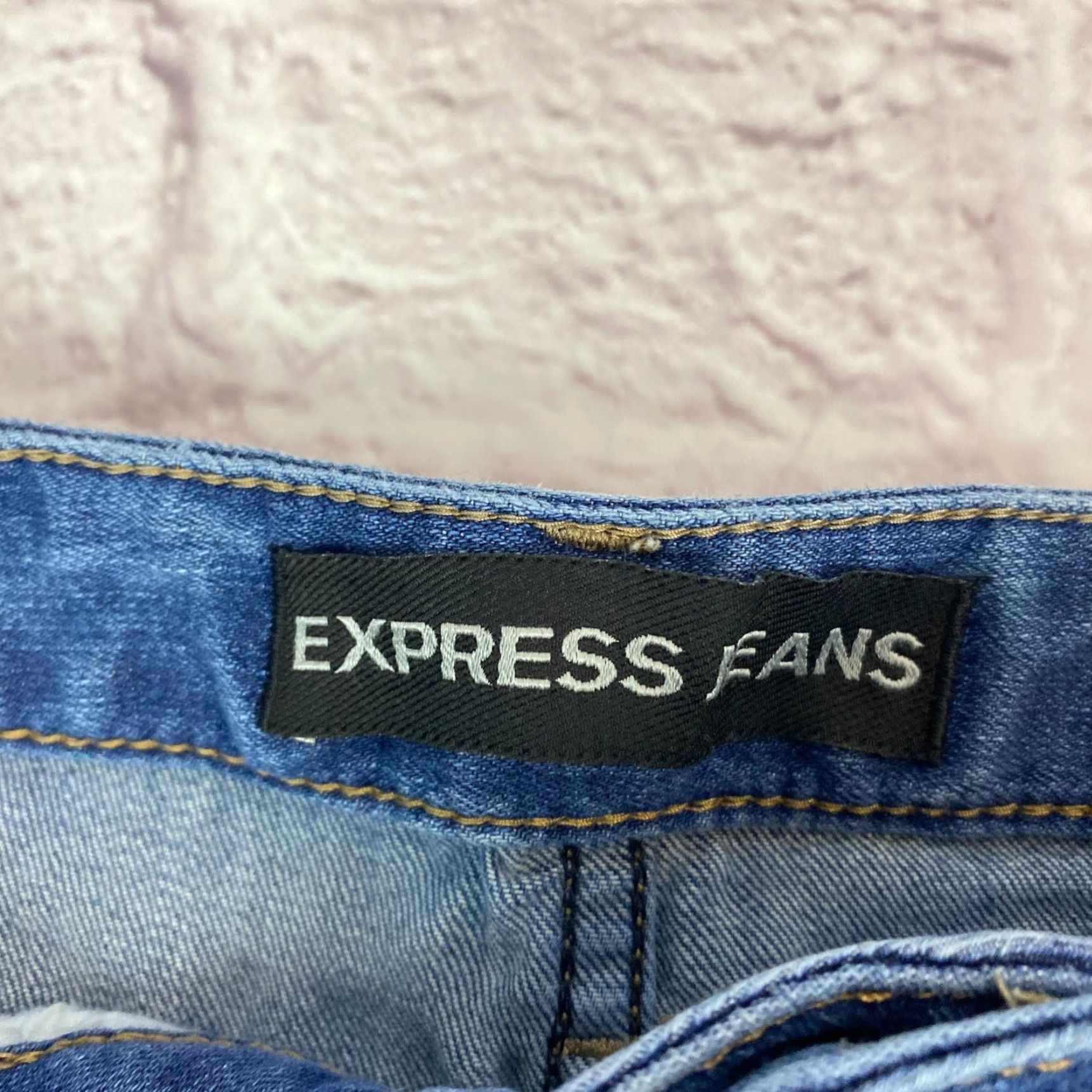 Express Express Womens Shorts Size 2 Blue Denim Distressed Stretch Cuffed Size 26" / US 2 / IT 38 - 4 Thumbnail