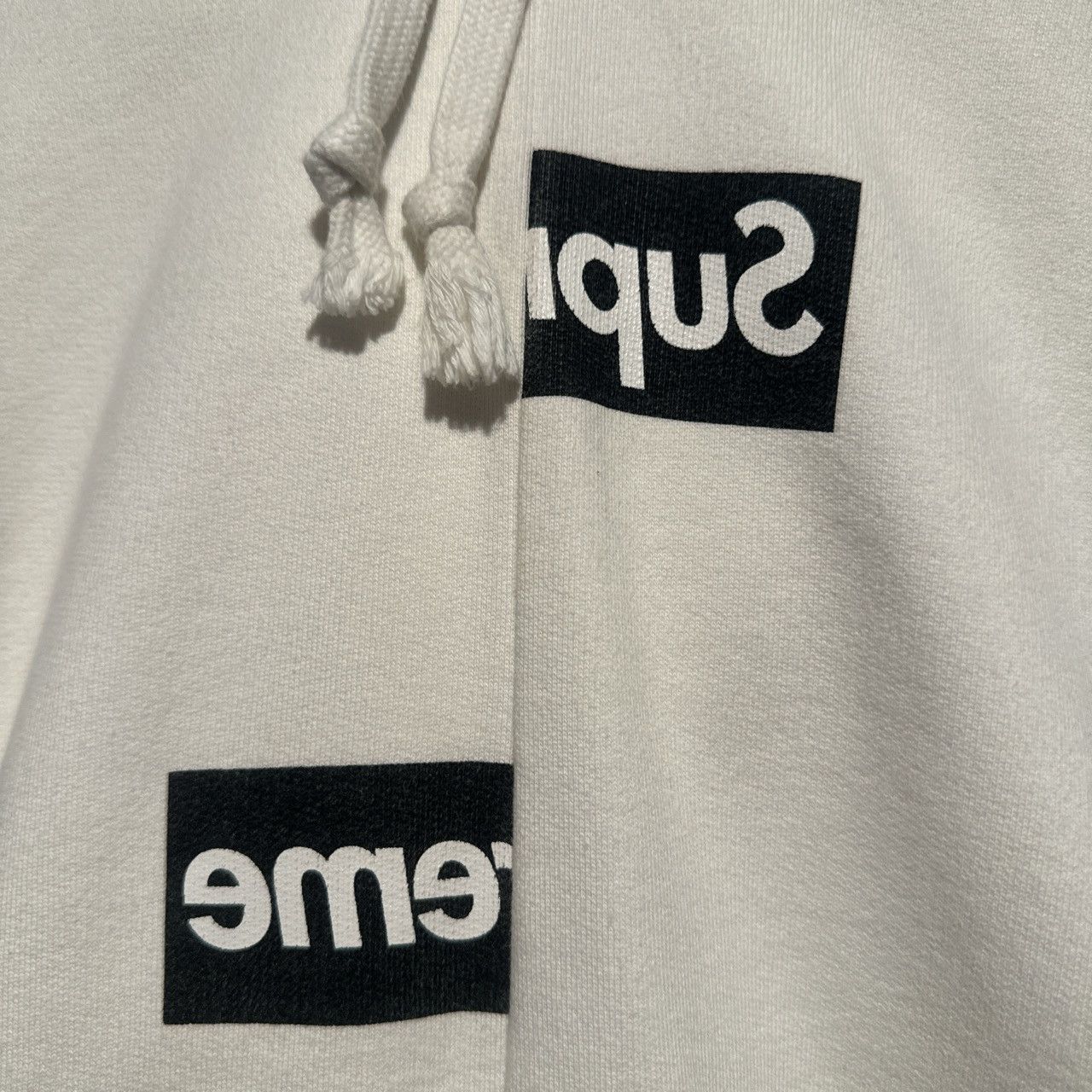 Comme des Garcons × Supreme CDG Supreme Box Logo Size US M / EU 48-50 / 2 - 2 Thumbnail