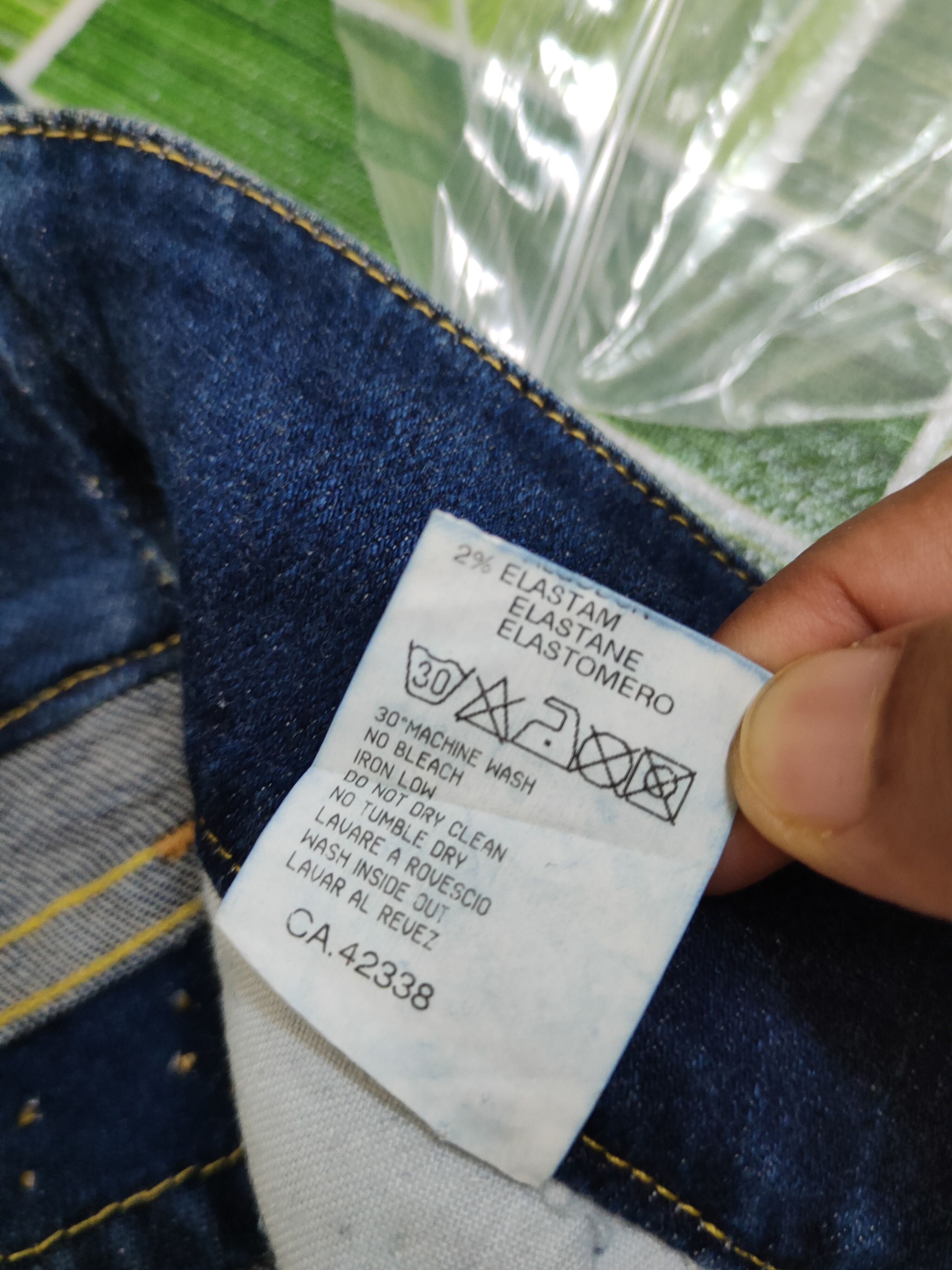 Vintage No Lita Italy Blue Distressed Ripped Jeans #W1949 Size 28" / US 6 / IT 42 - 15 Thumbnail