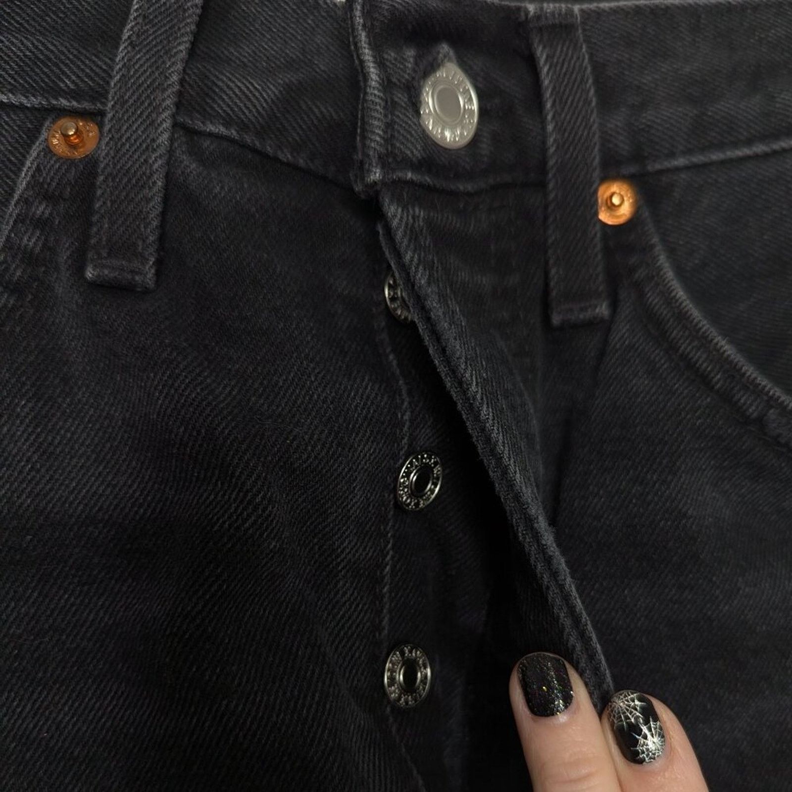 RE/DONE RE/DONE 50s Cut-Off Denim Shorts Black Distressed Frayed Hem Size 26" / US 2 / IT 38 - 6 Thumbnail