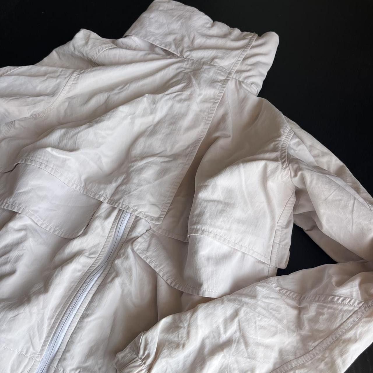 Lululemon Lululemon waterproof hooded white jacket Size XS / US 0-2 / IT 36-38 - 3 Thumbnail