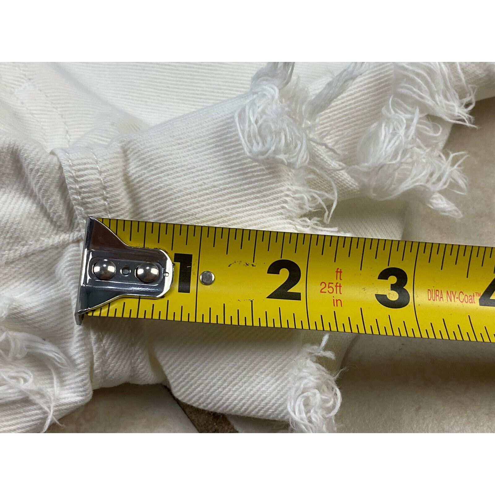 Calvin Klein Calvin Klein Jeans High Rise White Denim Shorts USA 90's Size 27" / US 4 / IT 40 - 9 Thumbnail