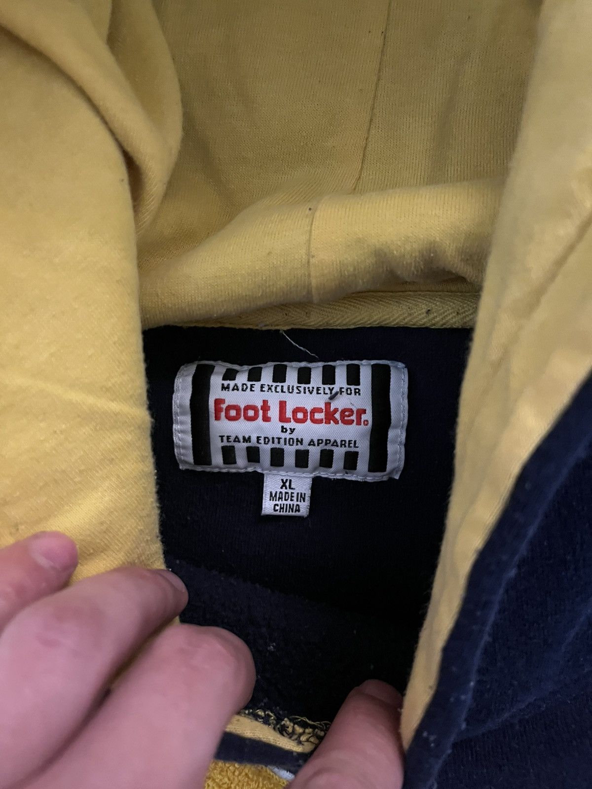 Vintage Vintage y2k boxy michigan hoodie Size US XL / EU 56 / 4 - 3 Thumbnail