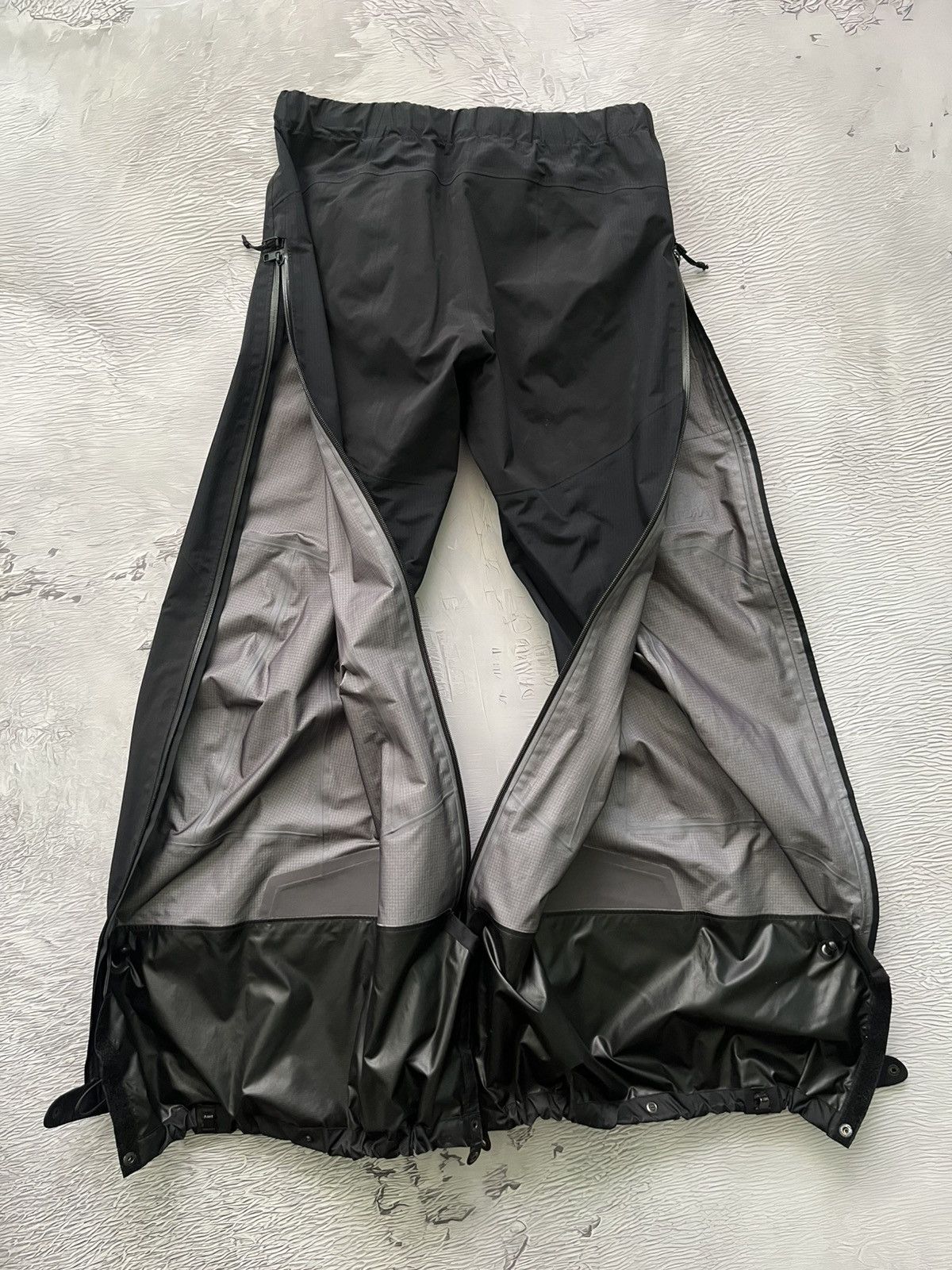 Arc'teryx Arc’teryx Beta AR Gore-Tex Pro Outdoor Life Pants Black Size 26" / US 2 / IT 38 - 12 Thumbnail