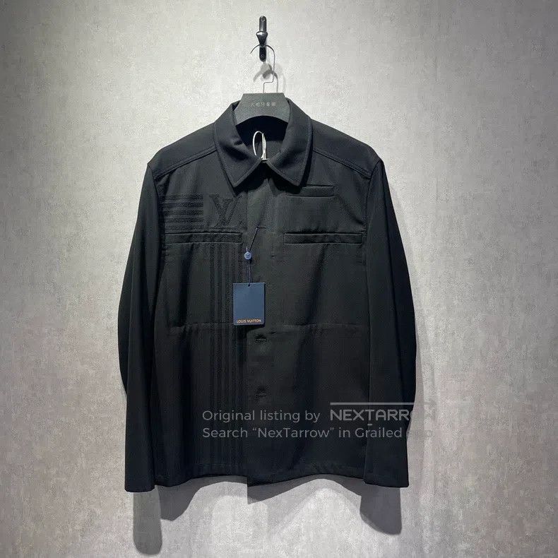Louis Vuitton Louis Vuitton Solid dark logo jacket Size US M / EU 48-50 / 2 - 1 Thumbnail