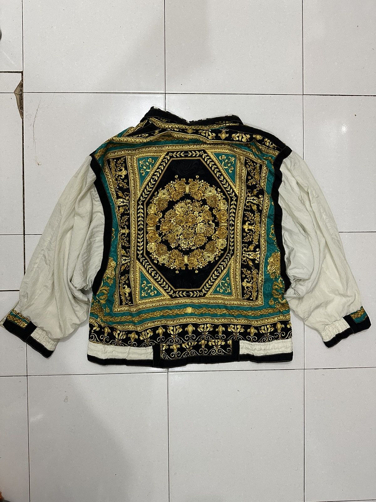 Japanese Brand 90’s Gallery Sport Inspired Versace Style Jacket Size US L / EU 52-54 / 3 - 8 Thumbnail