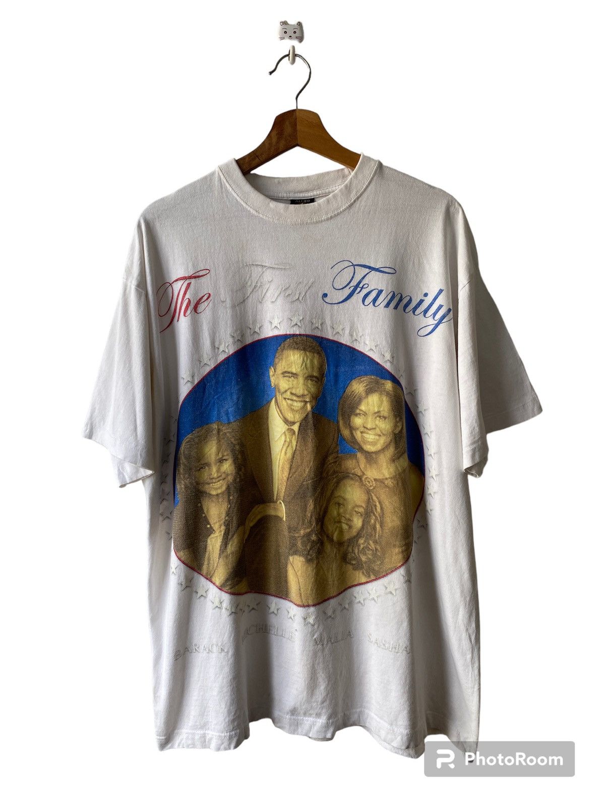 2000s Barack Obama The First Family Photo Print Tee