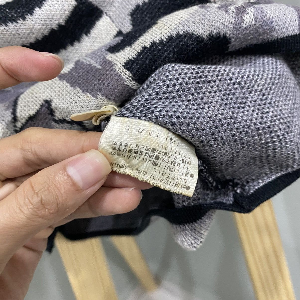 Kenzo Kenzo Vintage Tribal Crewneck Knitwear Rare Archival Piece Size US M / EU 48-50 / 2 - 11 Thumbnail