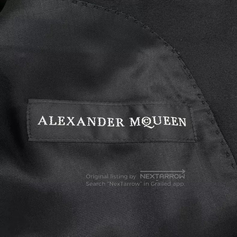 Alexander McQueen Alexander Mcqueen Show-style embroidered badge suit Size 50R - 3 Thumbnail