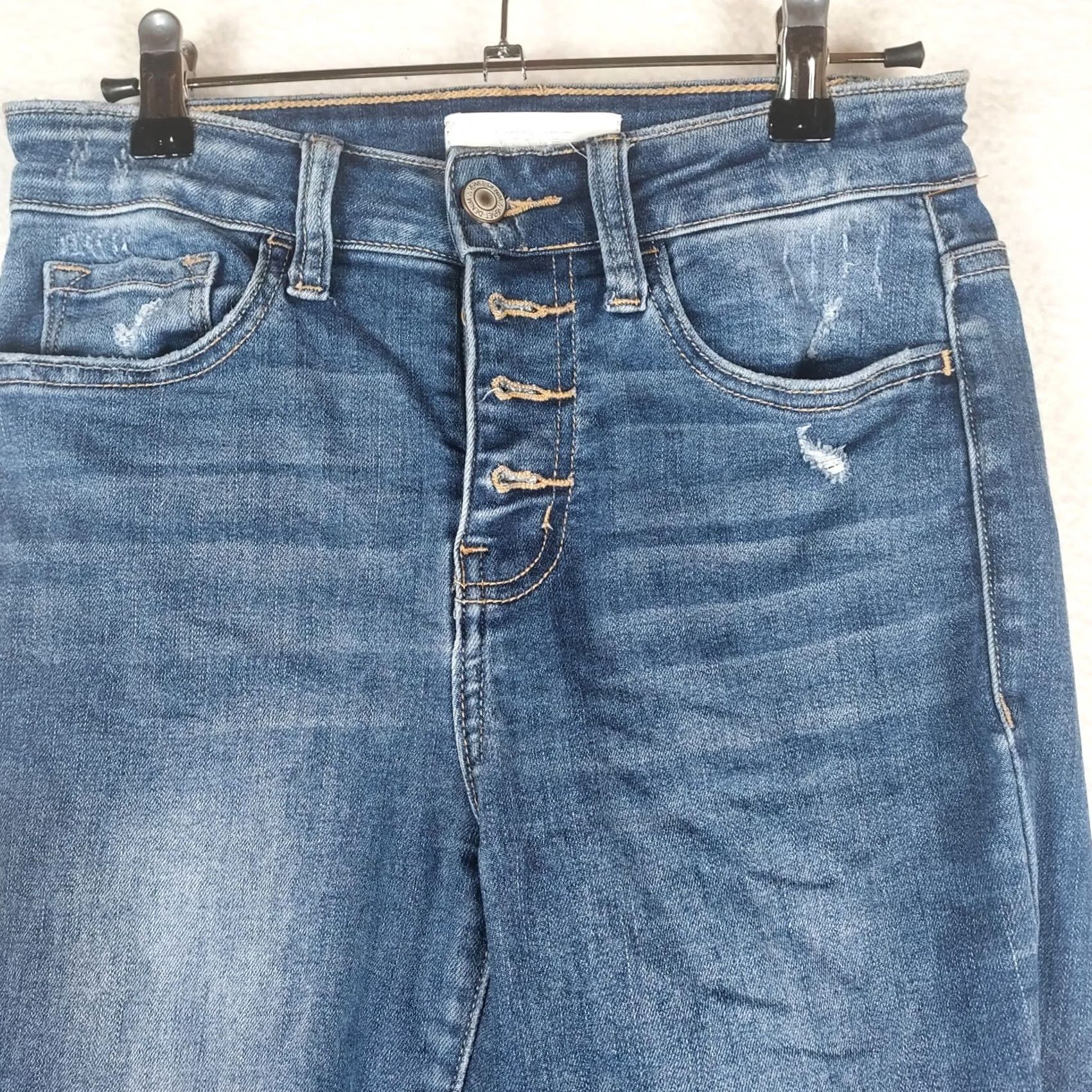 Denime Vervet Jeans Blue Womens Size 25 Straight Leg Distressed Denim 5-Pocket Button Closure Fashion Clothing Size 42" / US 20 - 3 Thumbnail