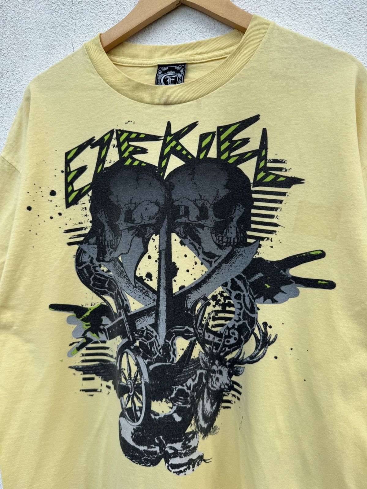 Ezekiel Vintage Ezekiel Tribal Skull Jnco Southpole Styled Size US XL / EU 56 / 4 - 2 Thumbnail