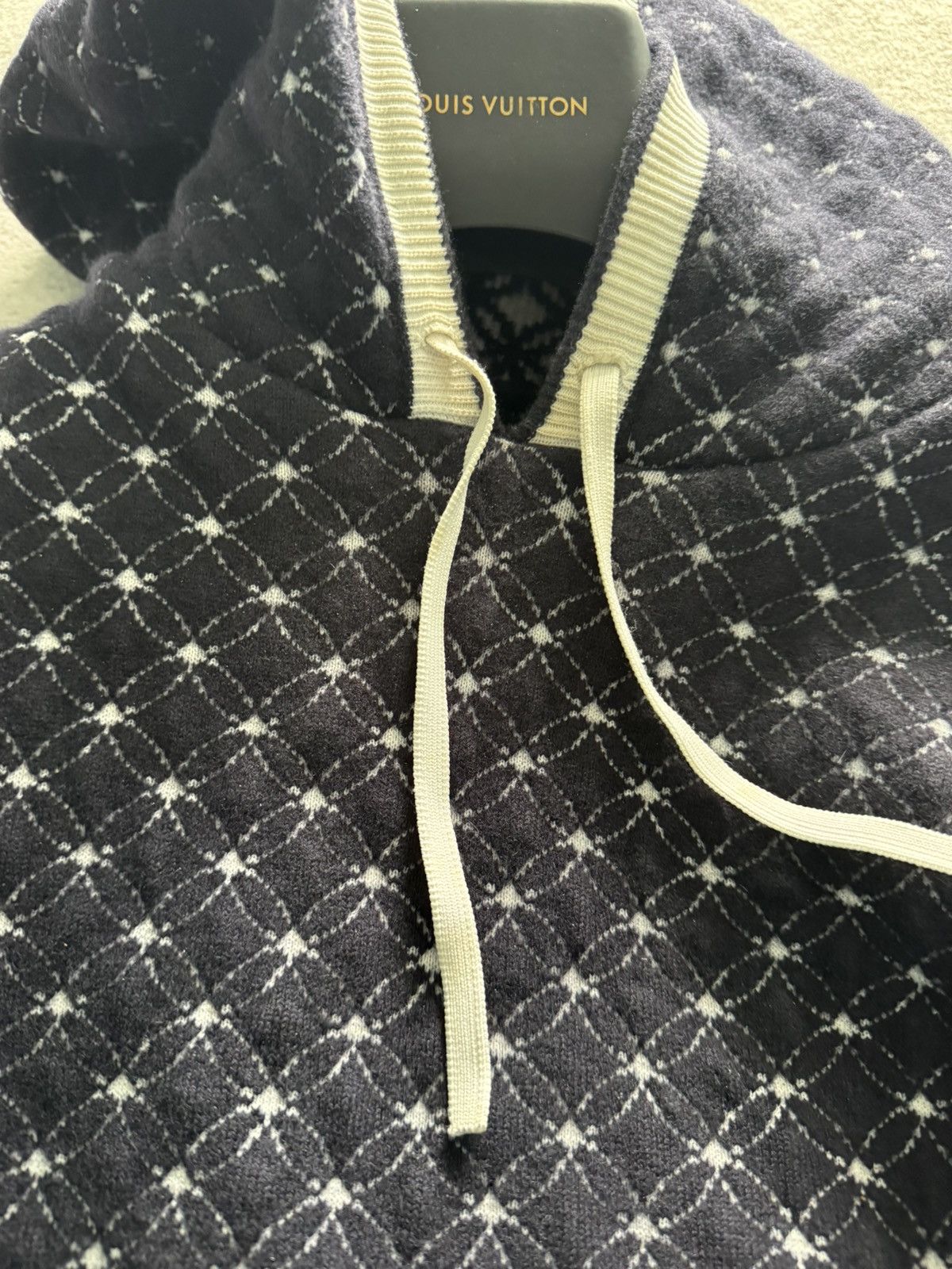 Louis Vuitton Louis vuitton hoodie size xxl Size US XXL / EU 58 / 5 - 5 Thumbnail