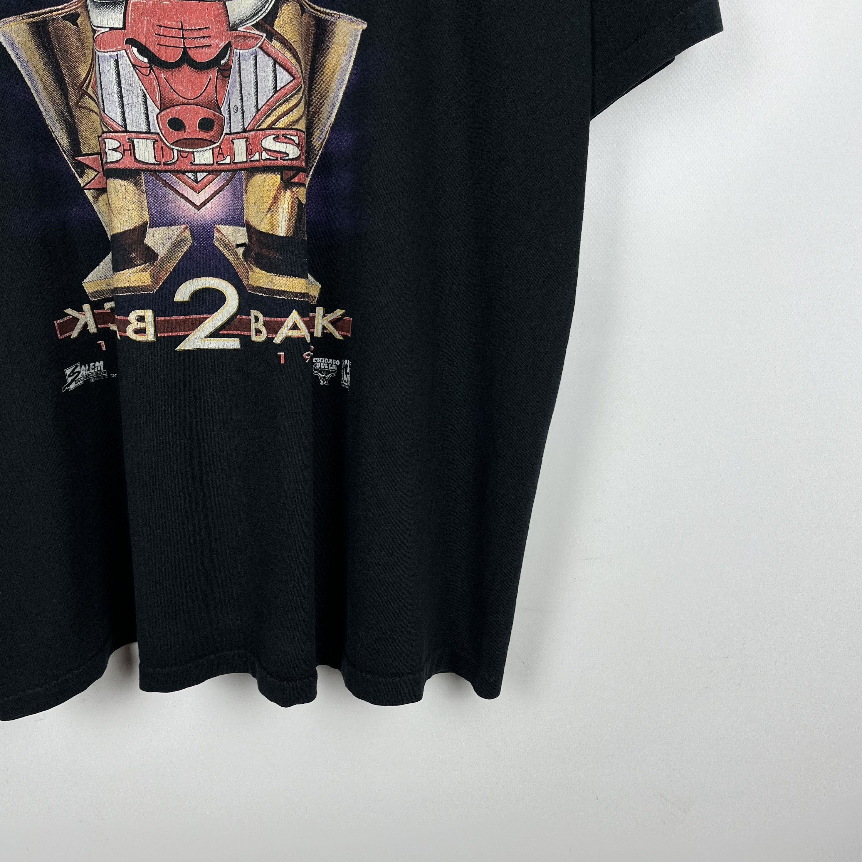 NBA Vintage Chicago Bulls NBA World Champs Rare T Shirt 1992 Size US XL / EU 56 / 4 - 3 Thumbnail
