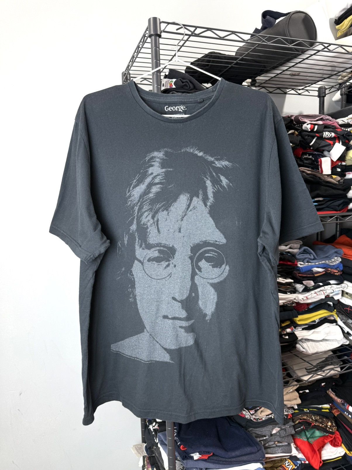Vintage Vintage John Lennon The Beatles Band T Shirt Size US XL / EU 56 / 4 - 1 Thumbnail