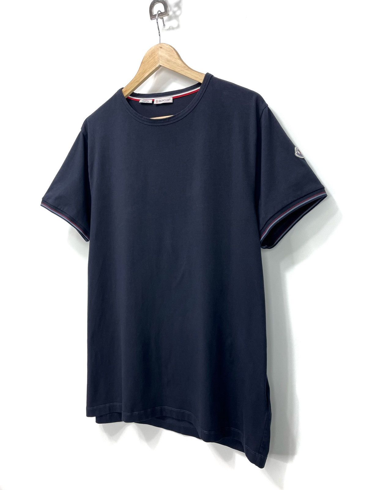Moncler Moncler Slim Fit Tricolour Sleeve T-Shirt – Navy Size US XL / EU 56 / 4 - 9 Thumbnail