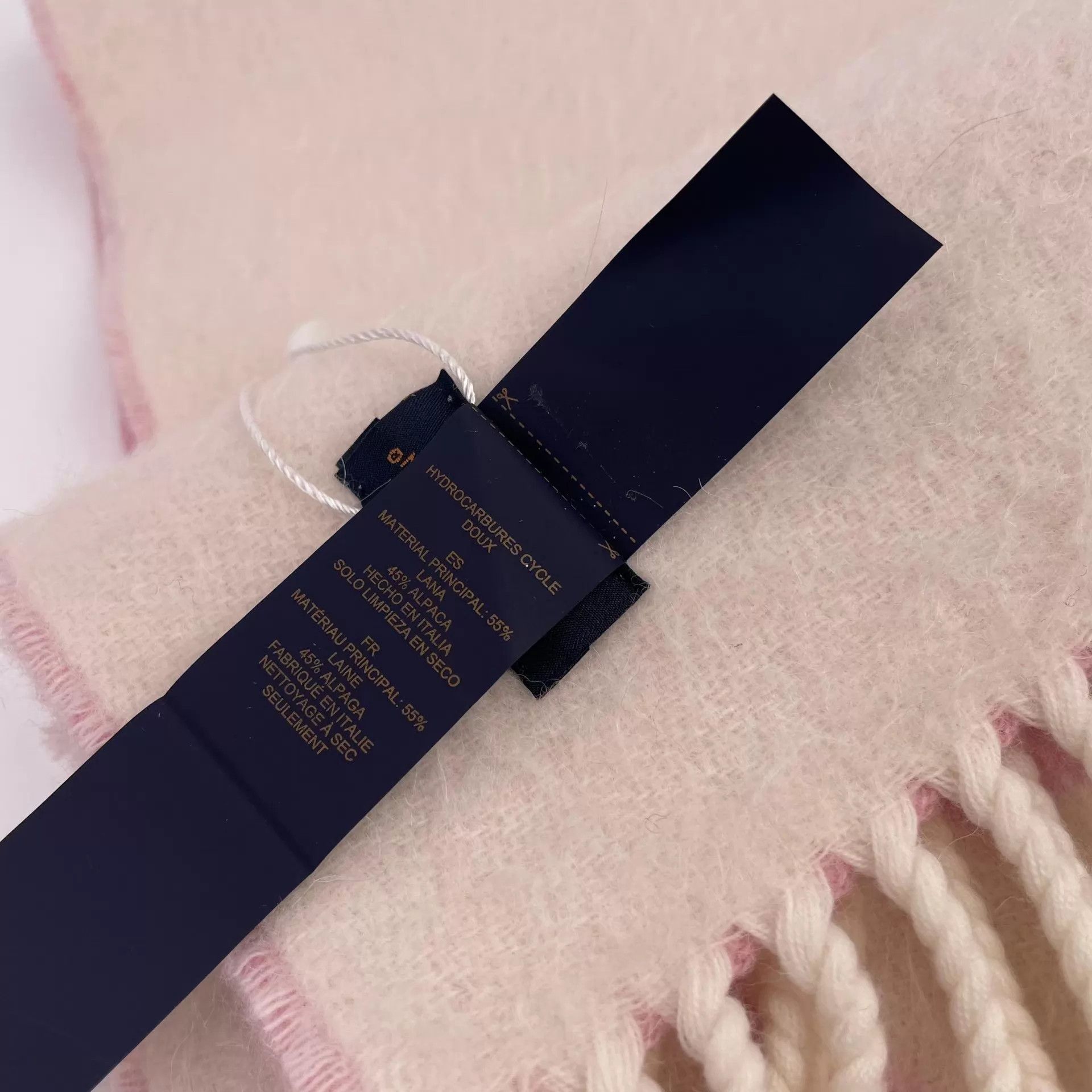 Louis Vuitton LV Cashmere Scarf 200x25 Pink & White Size ONE SIZE - 6 Thumbnail