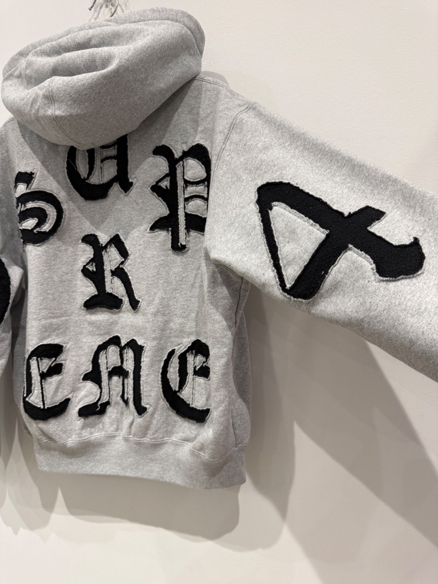 Supreme Supreme Cut Out Zip Up Hooded Sweatshirt Heather Grey Size US S / EU 44-46 / 1 - 6 Thumbnail