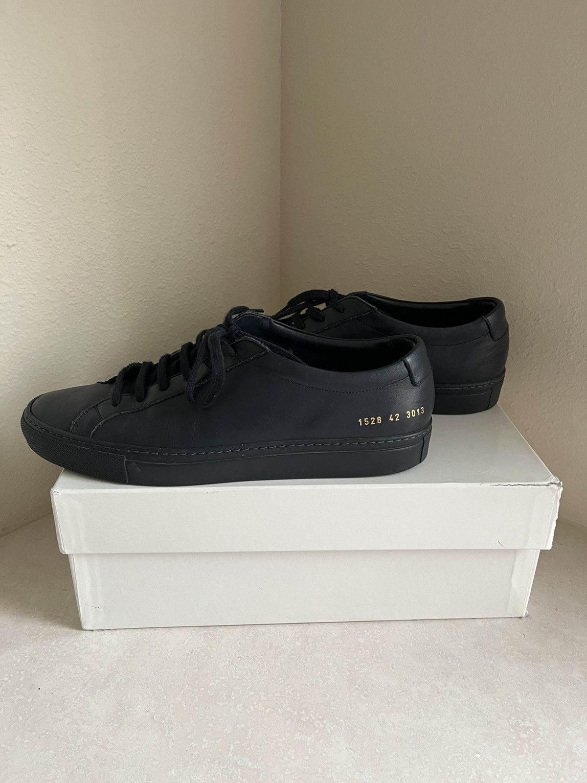 Common Projects Common Projects Low Achilles Size US 9 / EU 42 - 2 Thumbnail