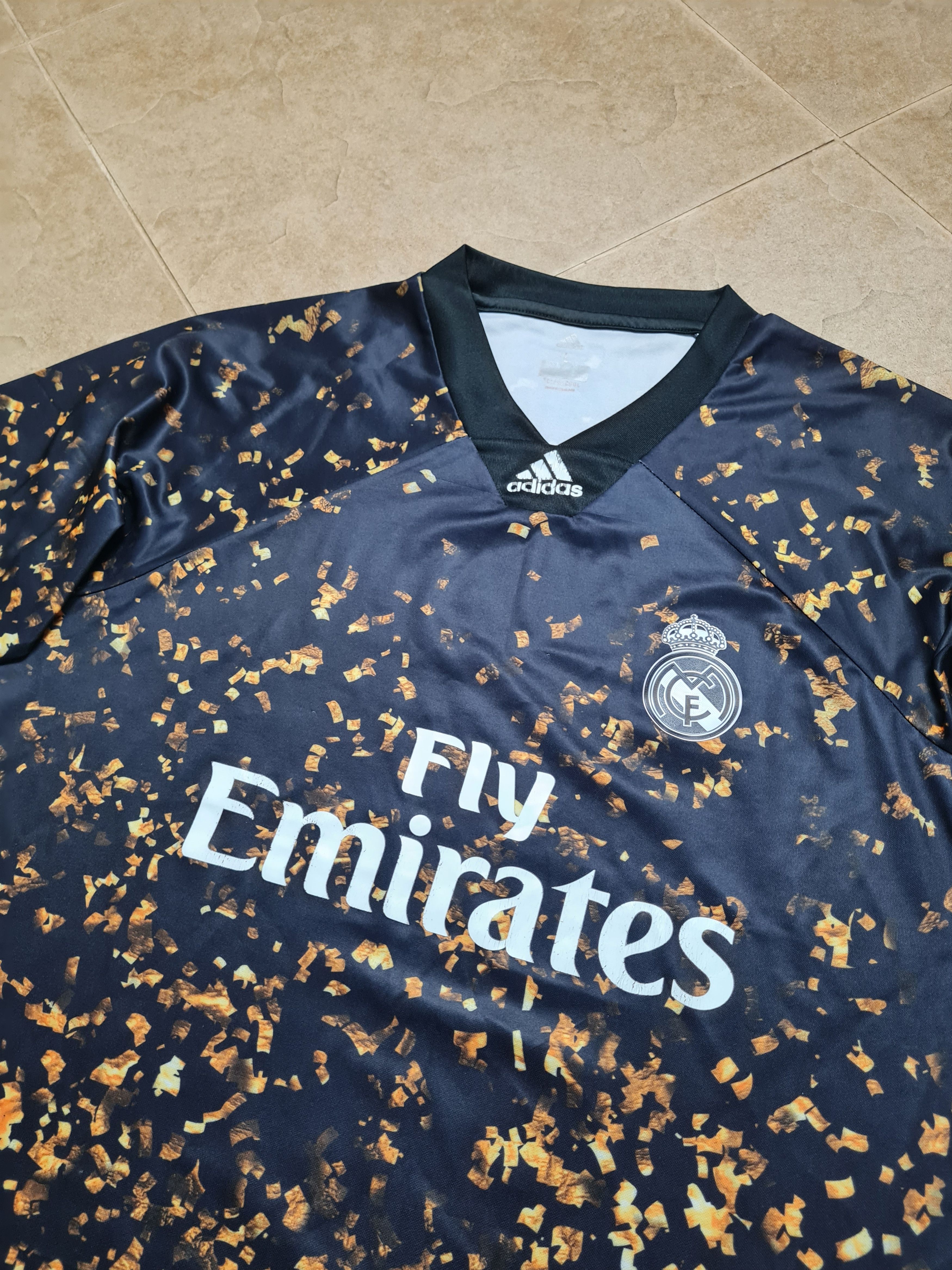 Adidas Real Madrid 2019/2020 EA Sports Fourth Soccer Shirt EJ5563 Size US L / EU 52-54 / 3 - 16 Thumbnail