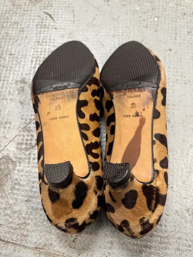 Designer × Prada × Vintage 2000s Prada Pony Hair Leopard Heels Pumps Size US 8 / IT 38 - 9 Thumbnail