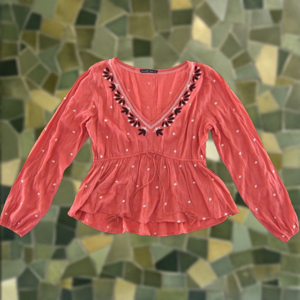 Abercrombie & Fitch Abercrombie & Fitch Pink Embroidered V-Neck Long Sleeve Blouse 100% Rayon Large Women Shirt Vintage Casual Size L / US 10 / IT 46 - 1 Thumbnail