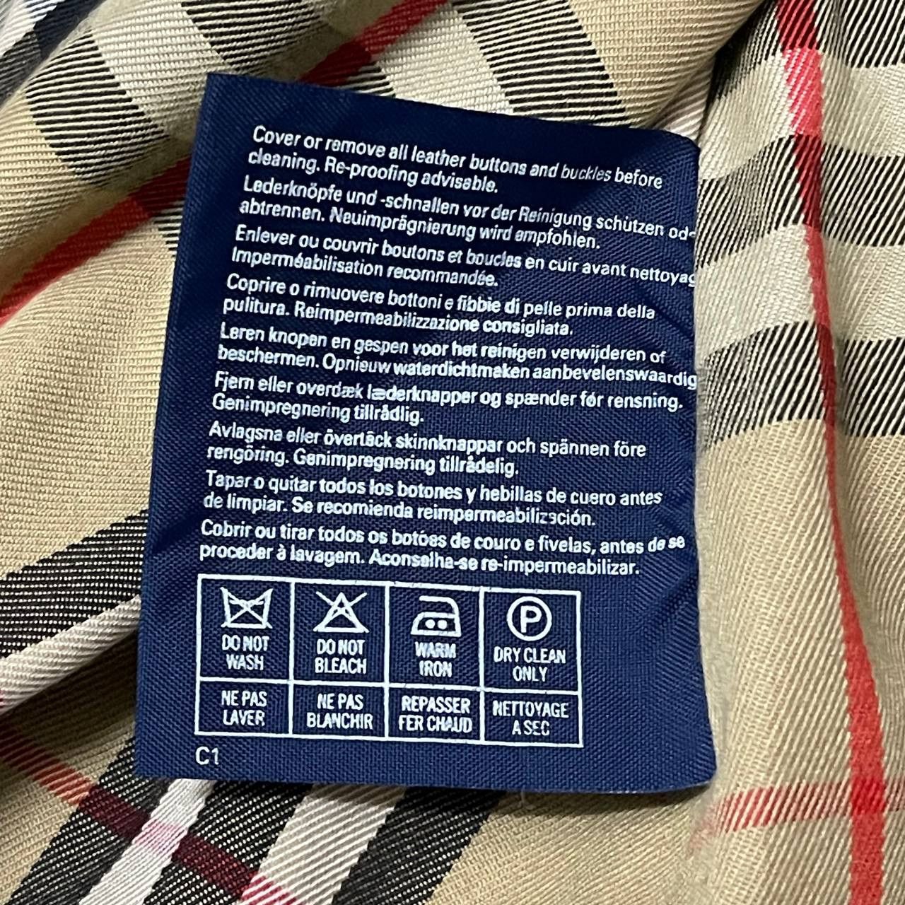 Burberry Vintage Burberry Nova Check Trench Coat Made in England Size US M / EU 48-50 / 2 - 15 Thumbnail