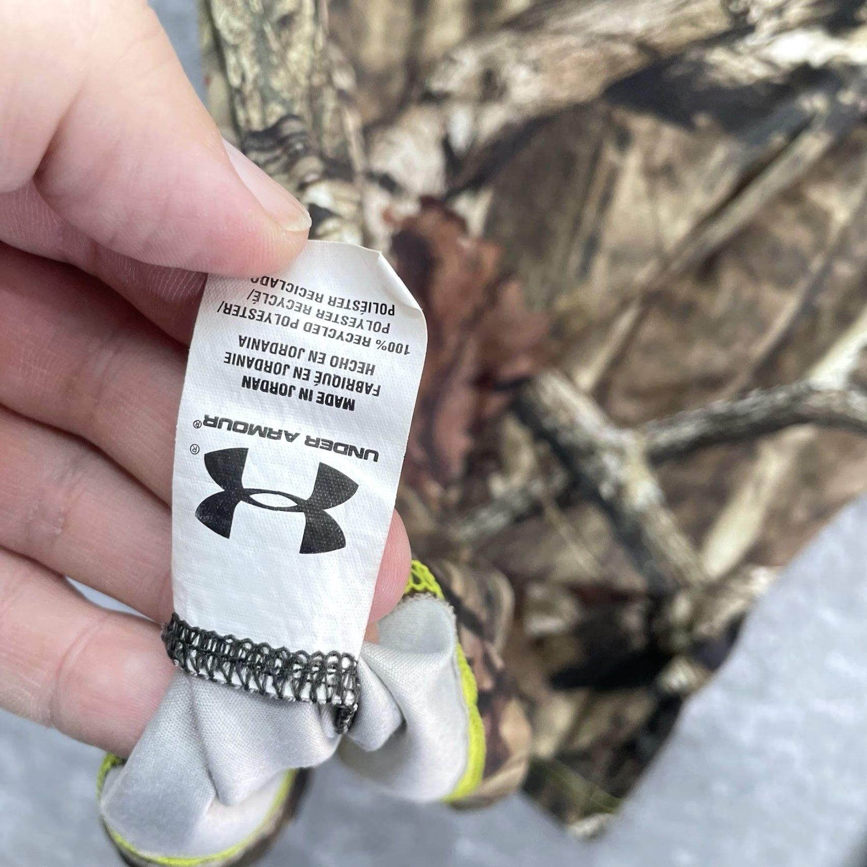 Under Armour Under Armour Shirt Men's M Camouflage HeatGear Long Sleeve Crew Neck Mulitcolor Polyester Size US M / EU 48-50 / 2 - 4 Thumbnail