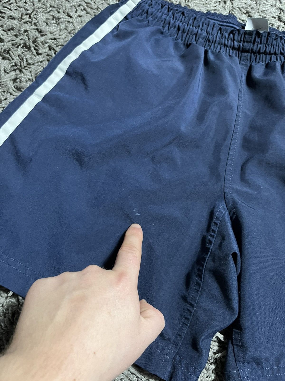 Nike NIKE Y2K NYLON VINTAGE SHORTS Size US 30 / EU 46 - 4 Thumbnail