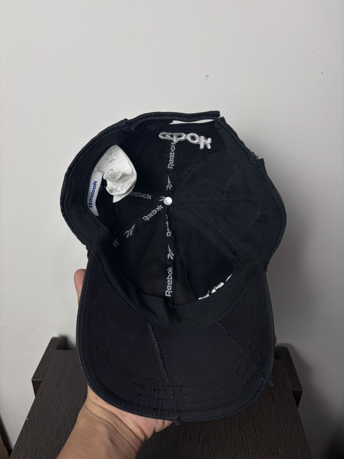 Vetements FREE TAX! AW17 Vetements Reebok Reconstructed Hat Size ONE SIZE - 6 Thumbnail