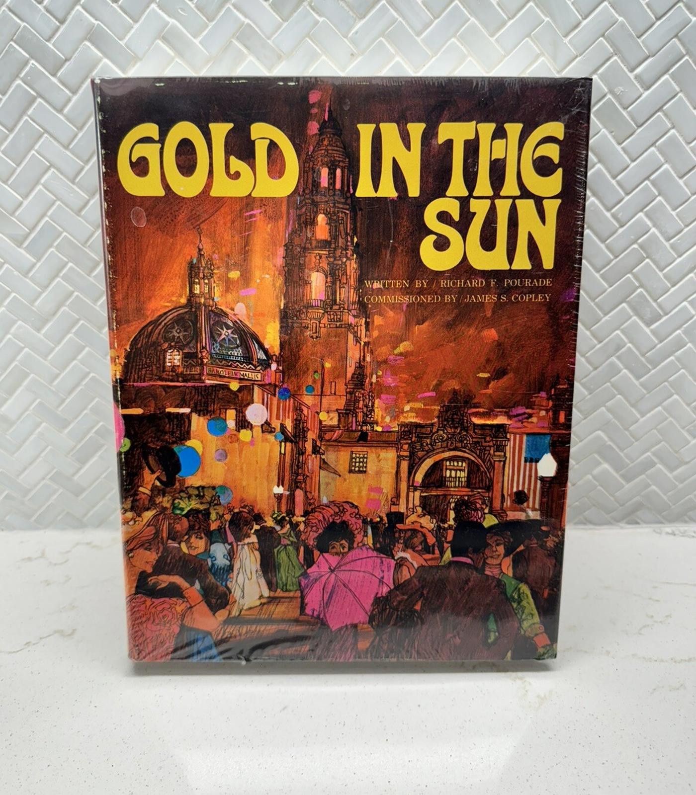 Designer 1966 Vintag History Gold In the Sun The History of San Diego Size ONE SIZE - 1 Thumbnail