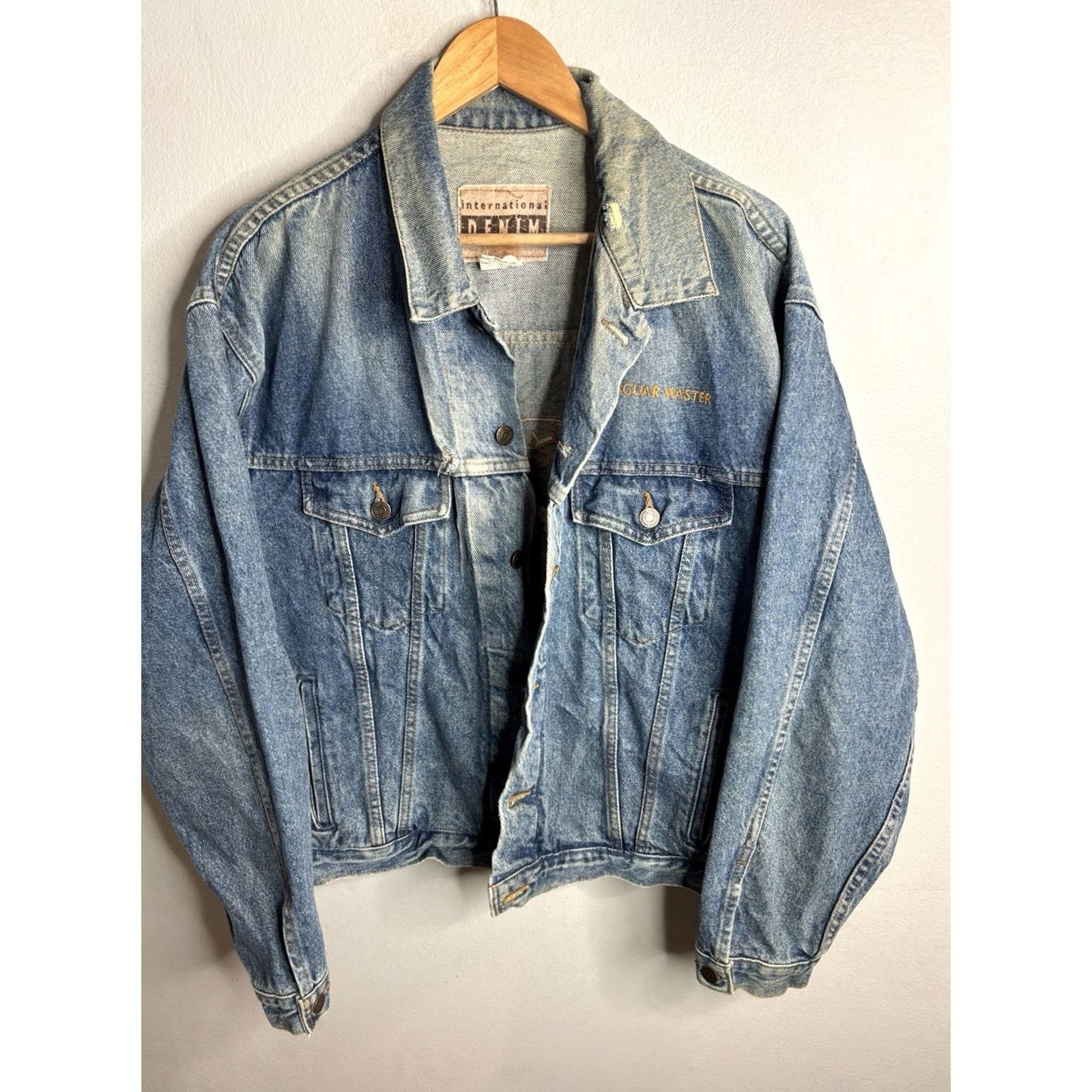 Denime VTG Jaguar Master Denim Jacket Mens L Blue Embroidered Logo Distressed Collared Pockets Short Length 90s City Classic College Countries Dad Jacket Size US L / EU 52-54 / 3 - 4 Thumbnail