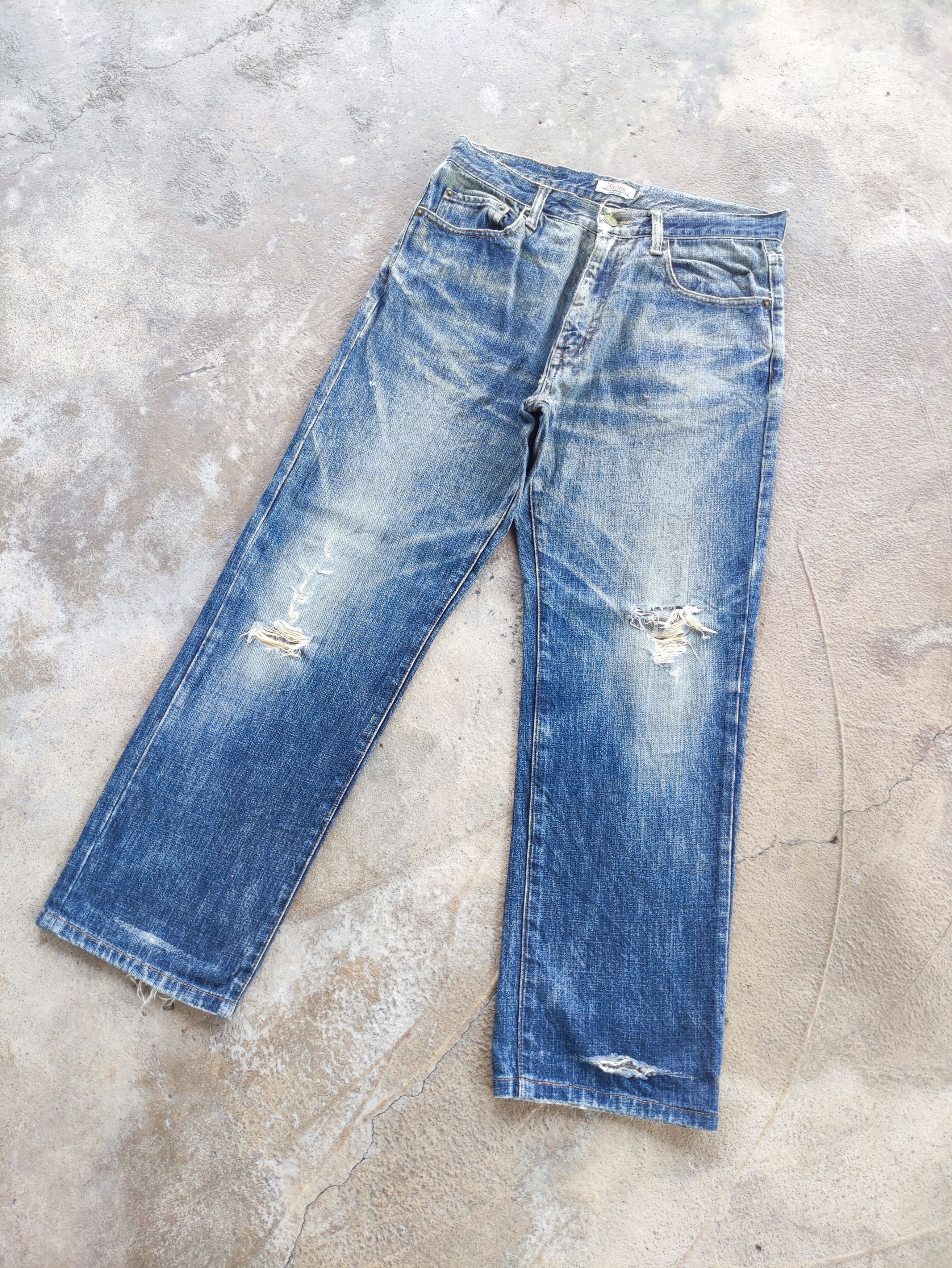 Hanes × Jean Vintage Hanes Jeans Distressed Faded Denim Pants W31 Size US 31 - 1 Thumbnail
