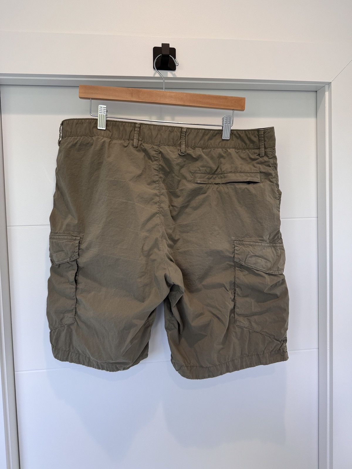 Stone Island Stone Island Green Khaki Bermuda Cargo Shorts Sz 36 Type RE Size US 36 / EU 52 - 6 Thumbnail