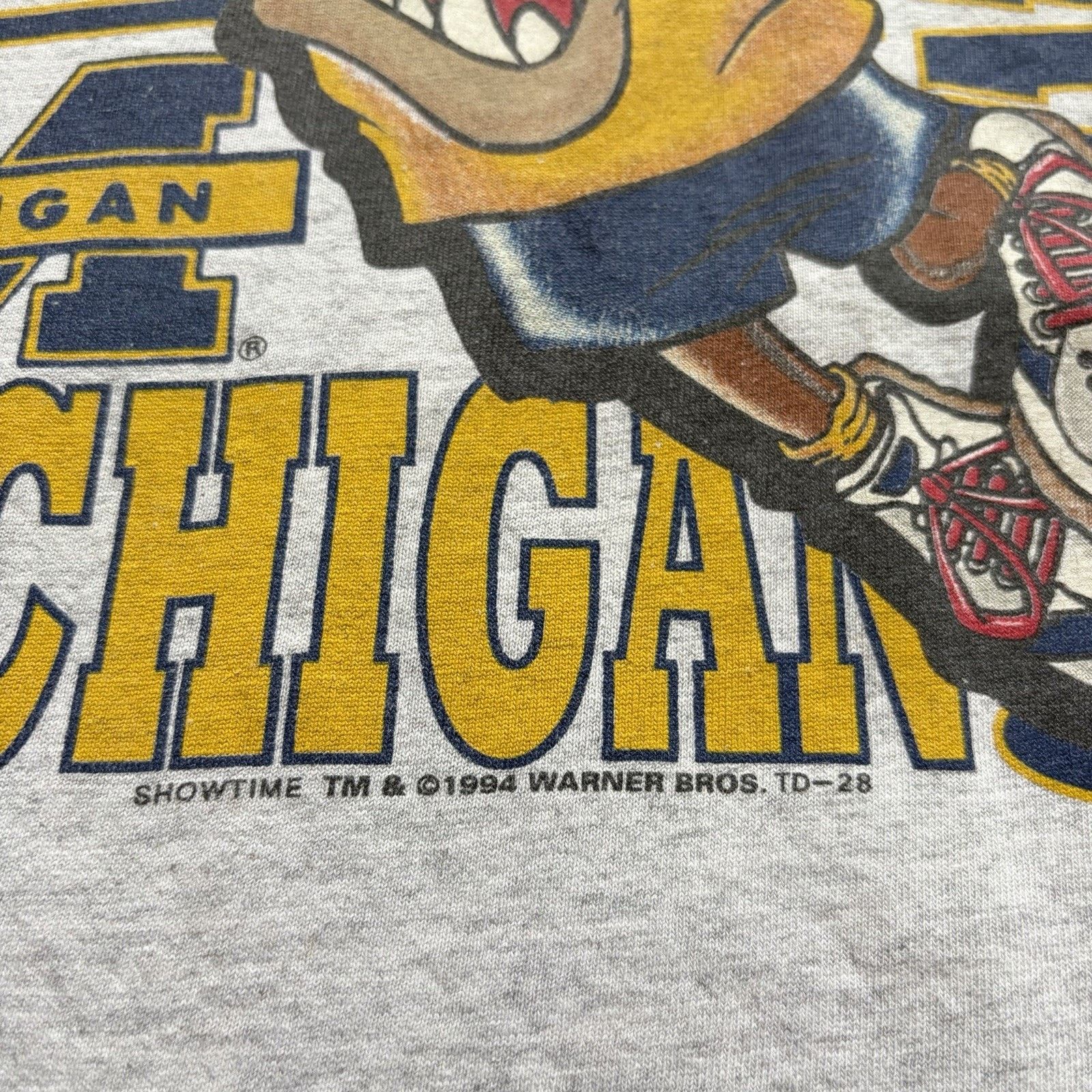 NCAA × Vintage × Warner Bros Vintage Michigan Wolverines Looney Tunes Taz T Shirt Medium Size US M / EU 48-50 / 2 - 3 Thumbnail