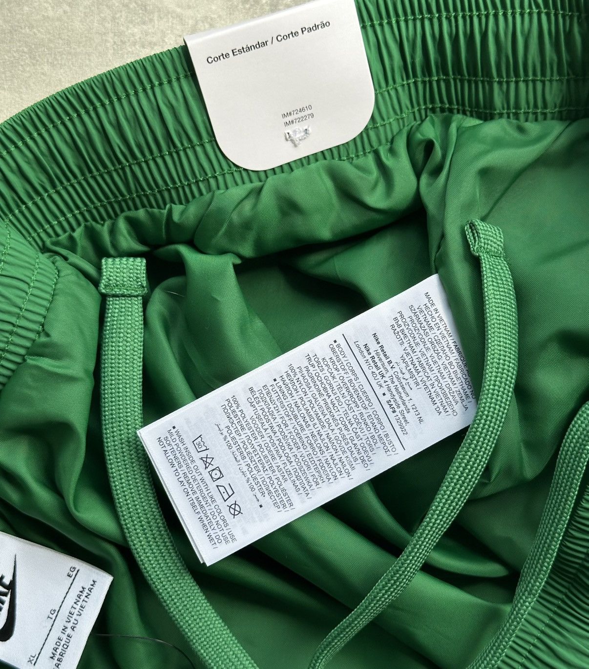 Nike Nike Air Plus TN Shorts Green Men's Size XL Standard Fit New Size US 36 / EU 52 - 8 Thumbnail