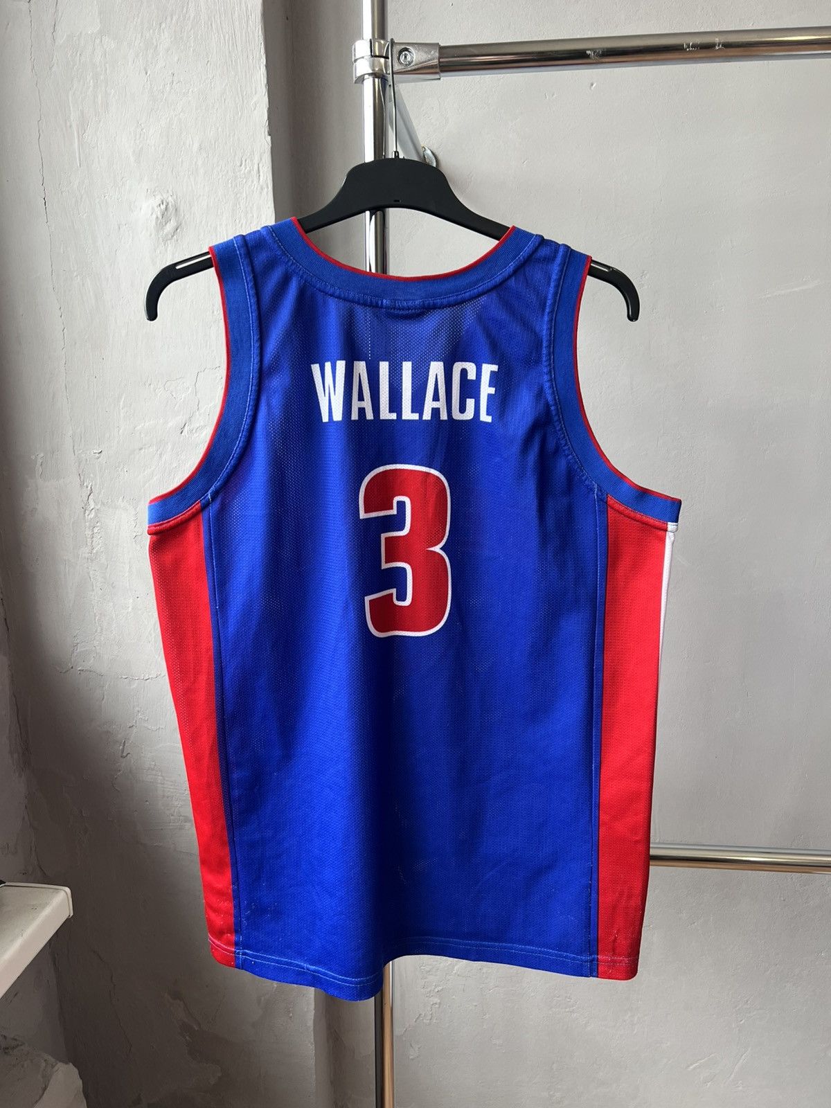 NBA 90’s Detroit Pistons #3 Wallace NBA Basketball jersey Size US XL / EU 56 / 4 - 11 Thumbnail