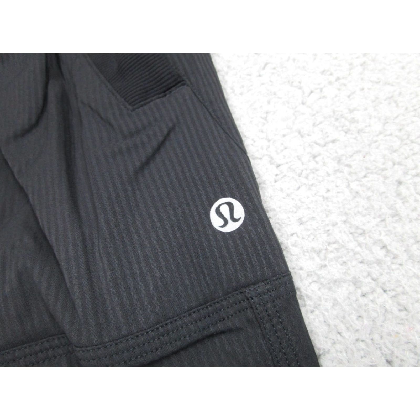 Lululemon VINTAGE Lululemon Track Pants Womens 4 Black Straight Leg Ribbed Waist Stirrup Hem Yoga Size 27" / US 4 / IT 40 - 3 Thumbnail