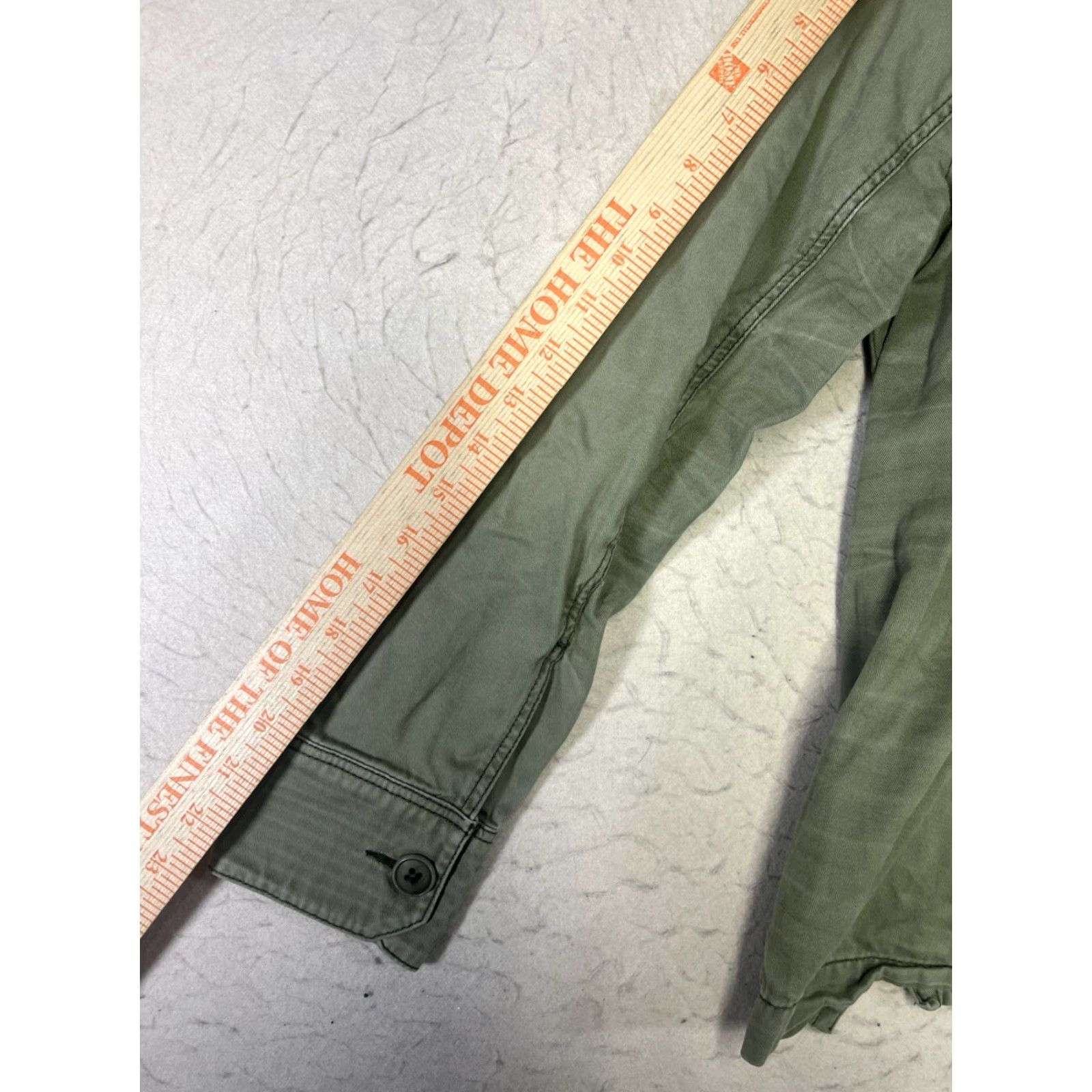 Abercrombie & Fitch Abercrombie & Fitch Y2K Green Full Zip-Button Military Shacket Size M Jacket Men Medium Green Shacket Military Jacket Abercrombie & Fitch Size US M / EU 48-50 / 2 - 5 Thumbnail