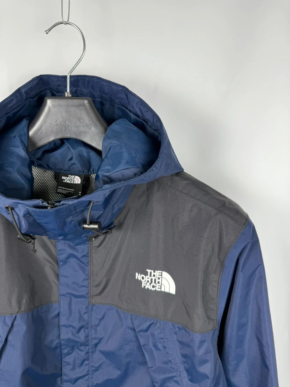 The North Face The North Face Dryvent Hooded Jacket Lightweight Men size M Size US M / EU 48-50 / 2 - 3 Thumbnail