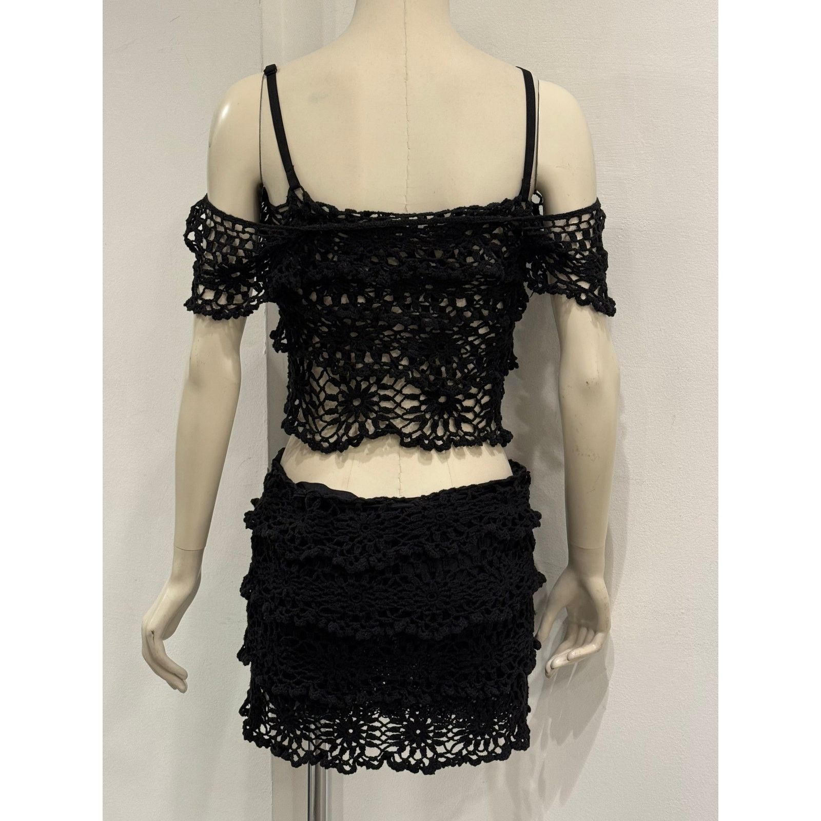 Dolce & Gabbana 2000s Dolce & Gabbana crochet lace two piece set Size M / US 6-8 / IT 42-44 - 9 Thumbnail