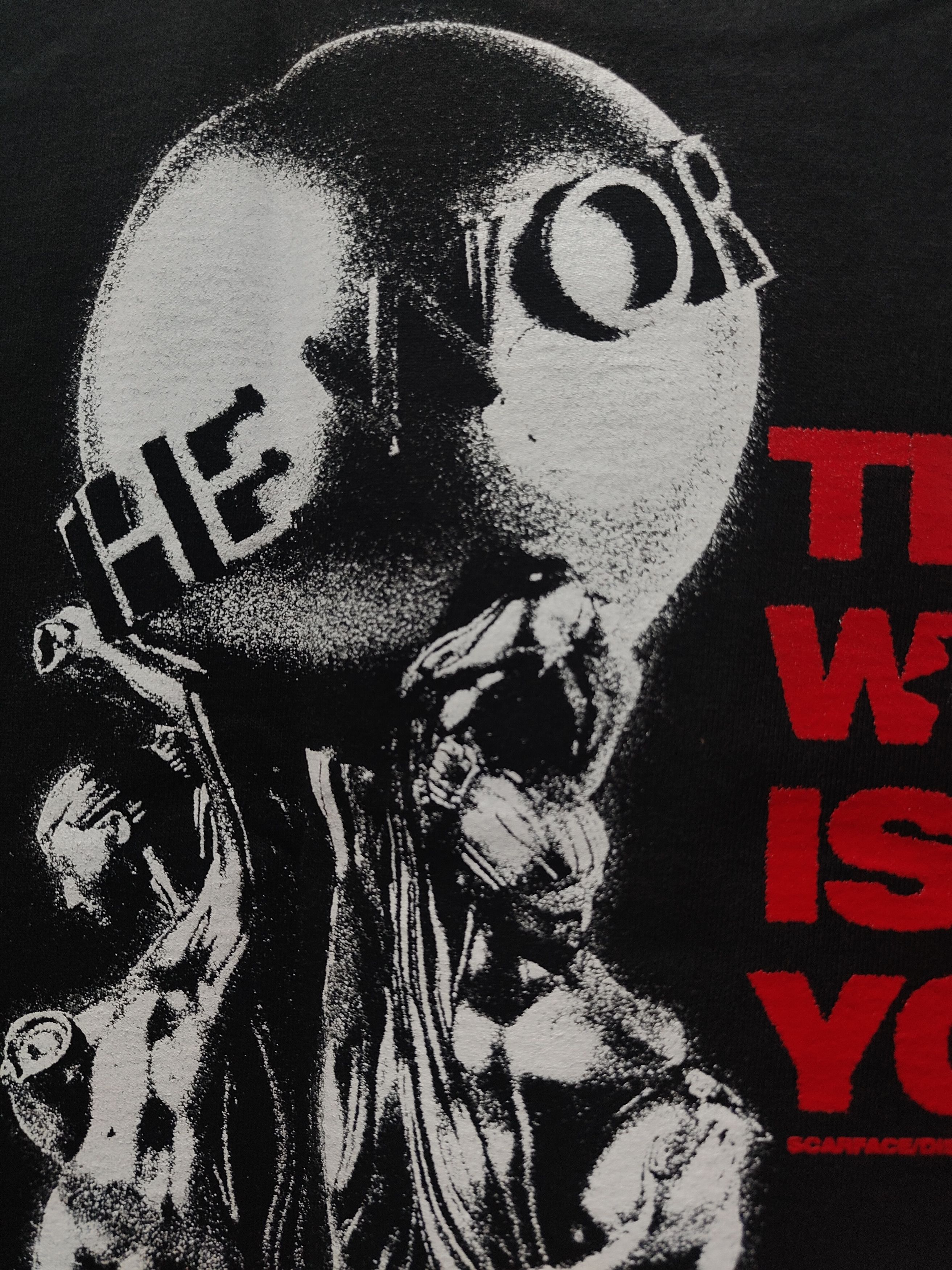 Other Scarface "The World Is Yours" T-shirt Size US L / EU 52-54 / 3 - 9 Thumbnail